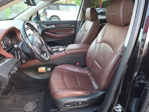 Used 2018 Buick Enclave Avenir w/ Avenir Technology Package AWD/4WD image 11