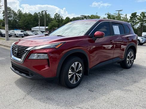 Used 2023 Nissan Rogue SV FWD image 3
