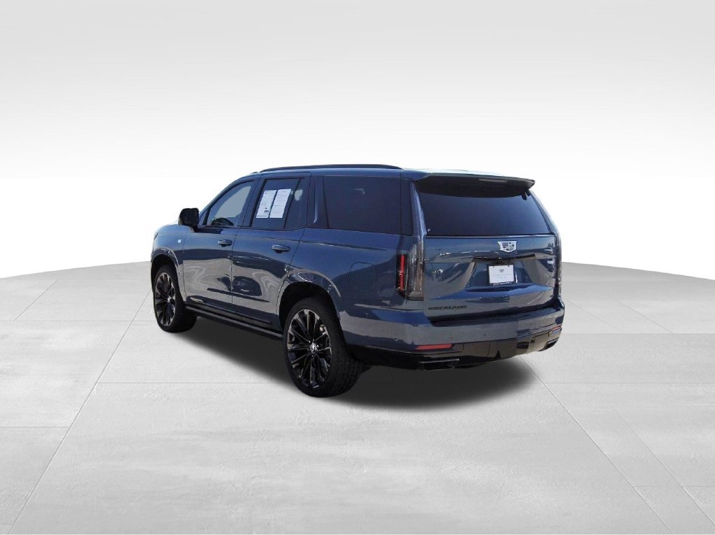 Certified 2026 Cadillac Escalade Platinum Sport w/ LPO, ONYX Package AWD/4WD image 3