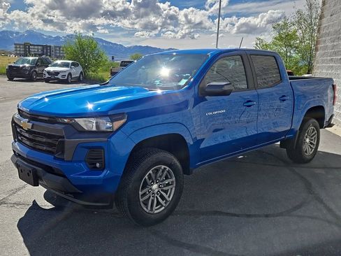 Used 2023 Chevrolet Colorado LT w/ LT Convenience Package AWD/4WD image 8