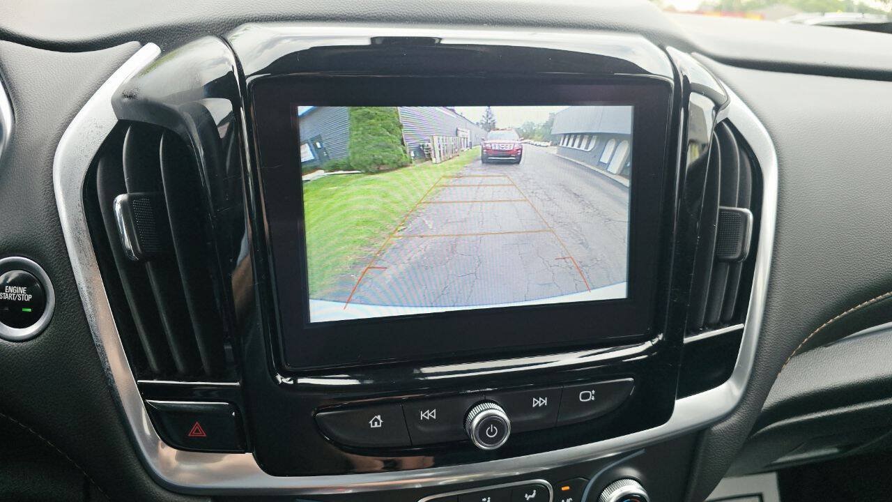 Used 2019 Chevrolet Traverse LT w/ LPO, Blackout Package AWD/4WD image 21