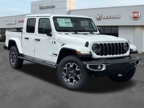 New 2026 Jeep Gladiator Sport AWD/4WD image 1