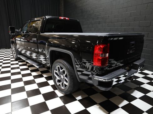 Used 2015 GMC Sierra 1500 SLT w/ SLT Crew Cab Value Package AWD/4WD image 25