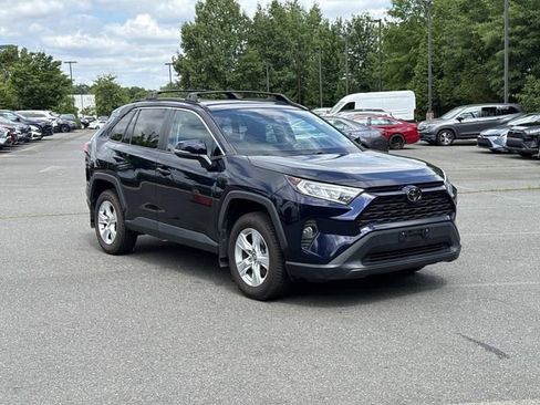 Used 2020 Toyota RAV4 XLE w/ Convenience Package AWD/4WD image 1