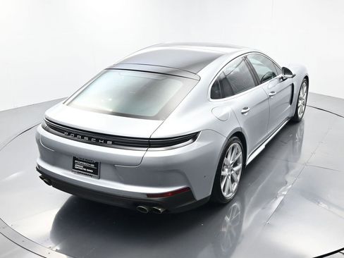 Used 2024 Porsche Panamera 4 image 36