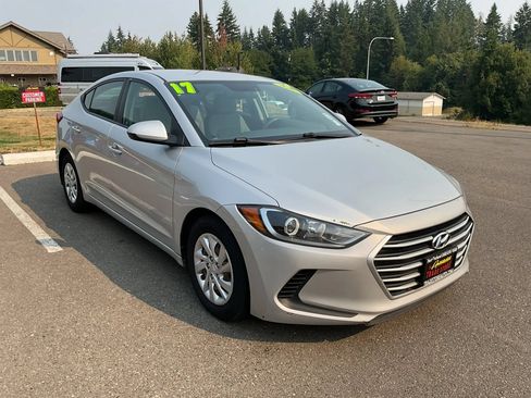 Used 2017 Hyundai Elantra SE FWD image 7