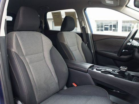 Used 2021 Nissan Rogue SV image 20