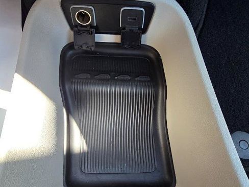 Used 2018 Chrysler Pacifica Touring-L Plus FWD image 31