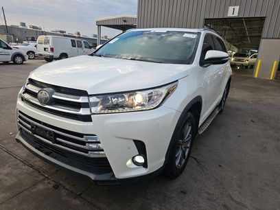 Used 2019 Toyota Highlander Limited Platinum