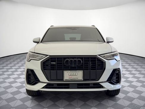 Used 2023 Audi Q3 2.0T Premium Plus w/ Premium Plus Package AWD/4WD image 6