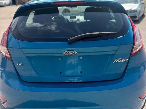 Used 2014 Ford Fiesta SE image 4
