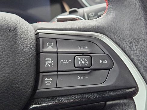 Used 2022 Jeep Grand Cherokee Trailhawk image 23