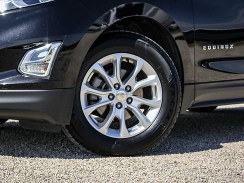 Used 2020 Chevrolet Equinox LS image 3