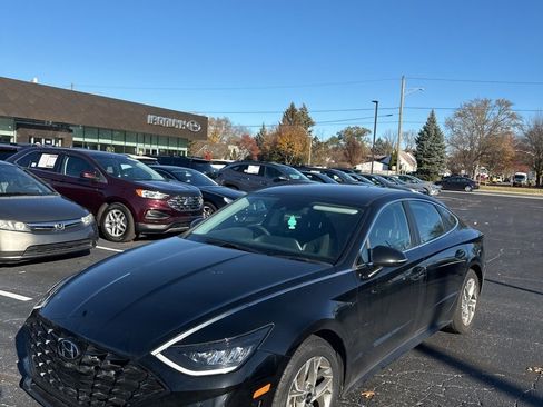 Certified 2022 Hyundai Sonata SEL image 1