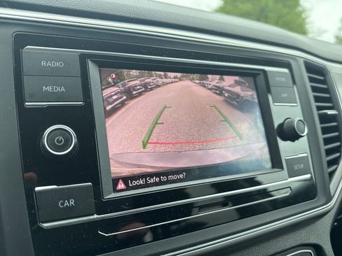 Used 2019 Volkswagen Atlas S FWD image 12