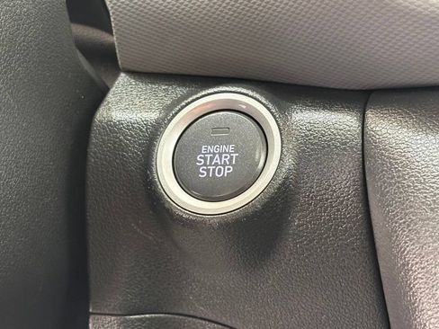 Used 2020 Hyundai Kona Limited AWD/4WD image 40