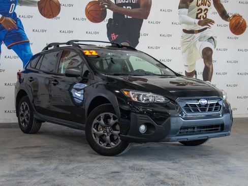 Used 2022 Subaru Crosstrek 2.5i Sport w/ Moonroof Package image 2