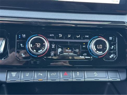 New 2025 GMC Sierra 2500 AT4 w/ AT4 Premium Plus Package image 20