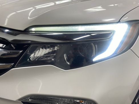 Used 2018 Honda Pilot Elite image 28