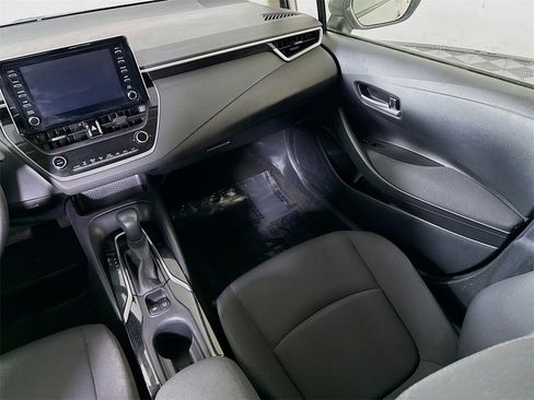 Certified 2020 Toyota Corolla LE image 25