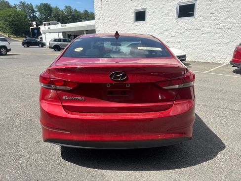Used 2017 Hyundai Elantra SE w/ SE A/T Tech Package 03 FWD image 5