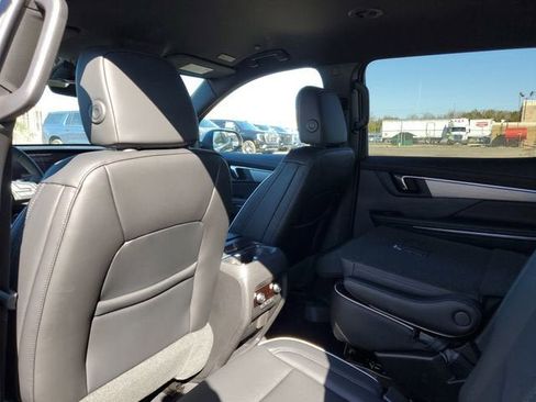 New 2026 Buick Enclave Preferred w/ Power Package FWD image 10