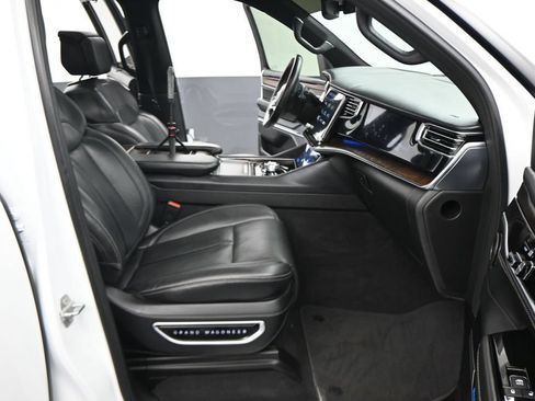 Used 2022 Jeep Grand Wagoneer Series I AWD/4WD image 14