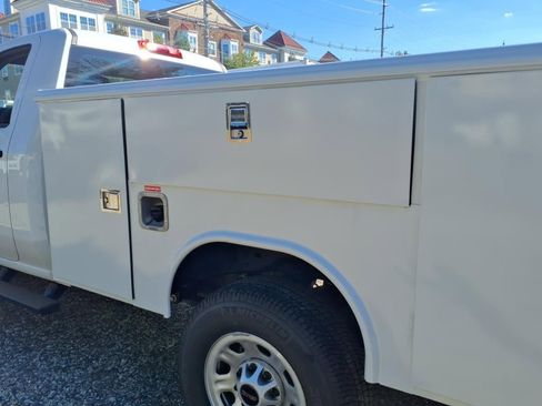 New 2025 GMC Sierra 2500 Pro w/ Snow Plow Prep/Camper Package image 11