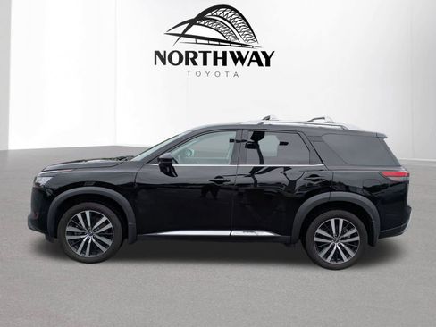 Used 2023 Nissan Pathfinder Platinum AWD/4WD image 6
