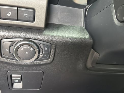 Certified 2021 Ford Expedition XLT RWD image 17