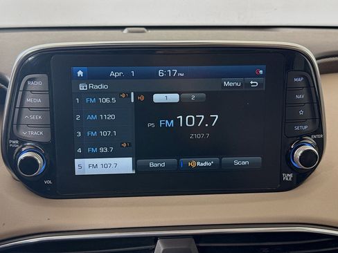 Used 2020 Hyundai Santa Fe Limited image 15