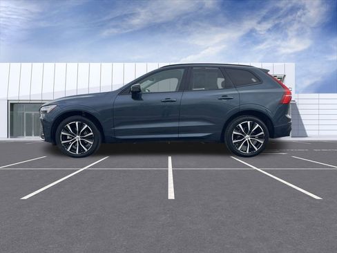 Used 2024 Volvo XC60 B5 Plus image 5