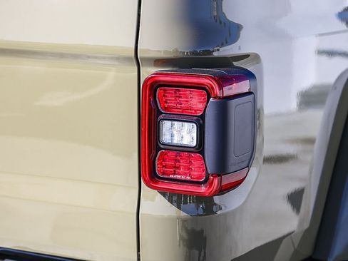 New 2026 Jeep Gladiator Rubicon AWD/4WD image 10