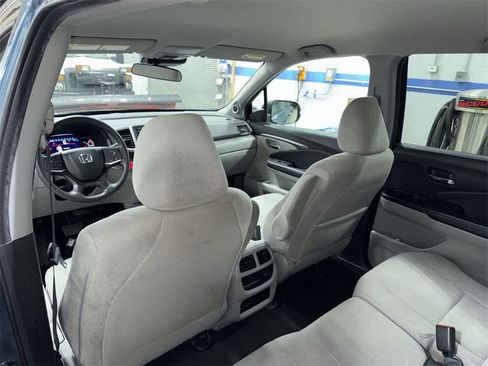 Used 2019 Honda Pilot LX image 28