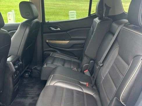 Used 2018 GMC Acadia Denali w/ Technology Package AWD/4WD image 32