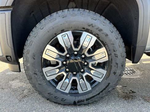 New 2026 GMC Sierra 2500 Denali w/ Denali Reserve Package AWD/4WD image 14
