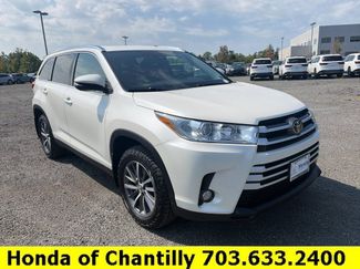 Used 2019 Toyota Highlander XLE AWD/4WD video 1