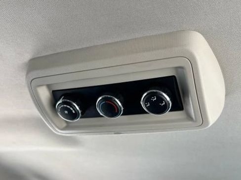 Used 2017 Dodge Journey SE w/ Flexible Seating Group image 71