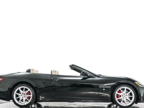 Used 2019 Maserati GranTurismo Sport RWD image 2