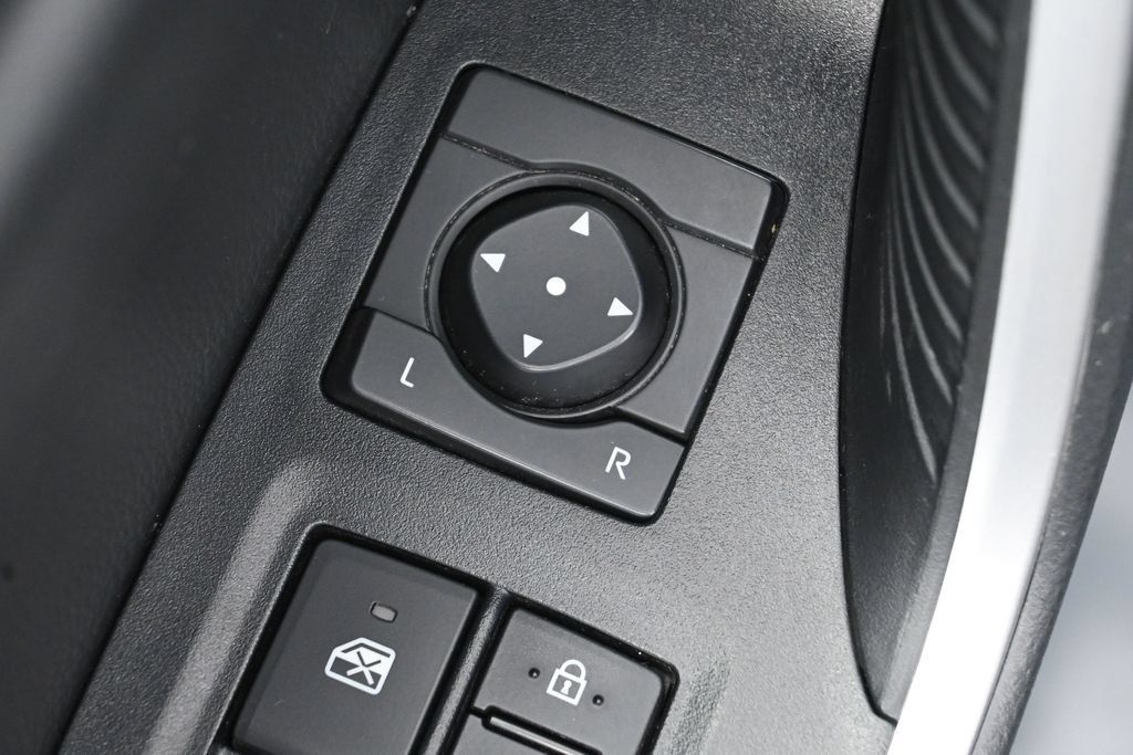 Certified 2025 Toyota RAV4 XLE AWD/4WD image 12