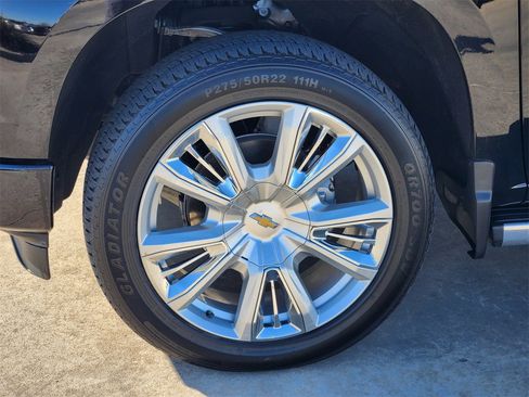 Used 2024 Chevrolet Silverado 1500 High Country w/ High Country Premium Package image 11