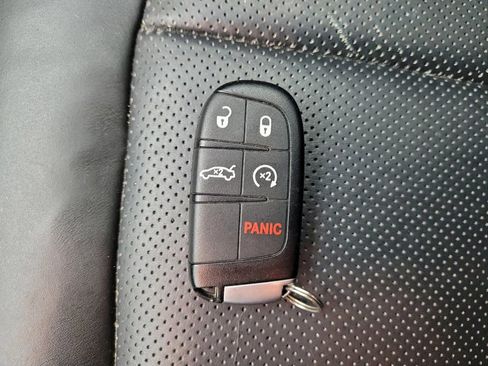 Used 2015 Chrysler 200 C w/ Navigation & Sound Group I image 32