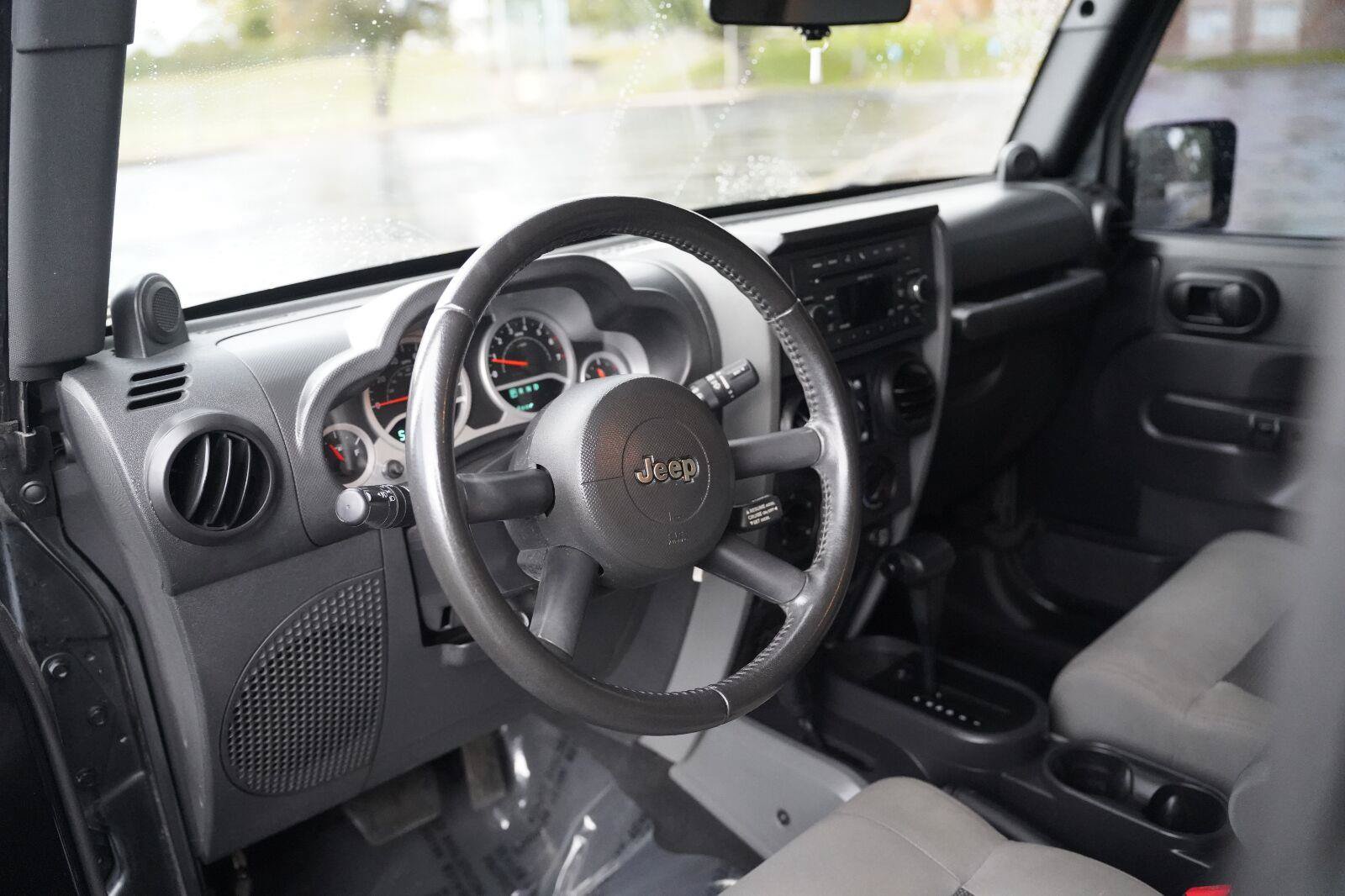 Used 2010 Jeep Wrangler Unlimited Sport AWD/4WD image 9