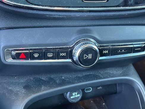 Used 2023 Volvo C40 P8 Recharge Plus AWD/4WD image 25