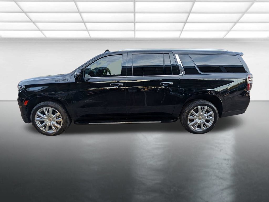 Certified 2024 Chevrolet Suburban High Country w/ Max Trailering Package AWD/4WD image 31