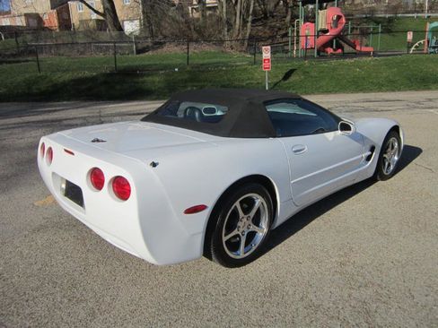 Used 2000 Chevrolet Corvette Convertible w/ Memory Pkg image 7