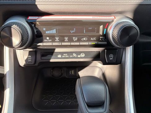 Used 2025 Toyota RAV4 LE image 16