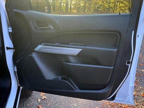 Certified 2022 Chevrolet Colorado LT w/ Fleet Safety Package image 23