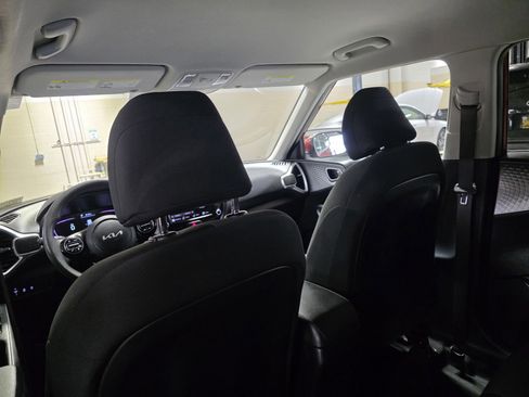 Used 2023 Kia Soul LX w/ Option Group 015 image 15