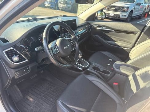Used 2022 Kia Seltos EX AWD/4WD image 10